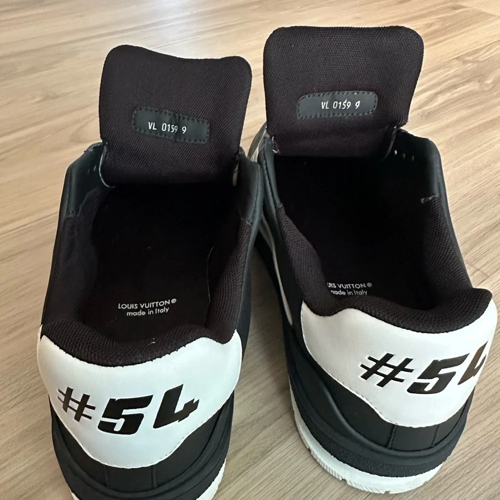 Louis Vuitton Black, White & Gray Men's Low-Top Sneakers - Picture 3 of 7